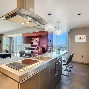 Vegas Palms High 52nd Fl. 1bdr Corner Penthouse 1220sqft Las Vegas